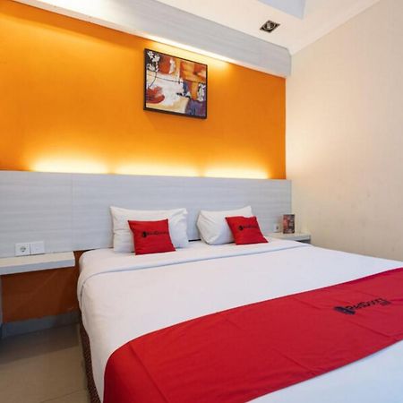 RedDoorz Plus @ Hotel Alden Makassar Eksteriør bilde